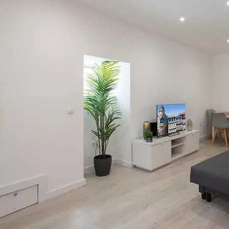 Welcoming Adorable House - Ace Location * Porto
