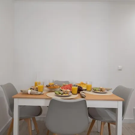 Welcoming Adorable House - Ace Location * Oporto